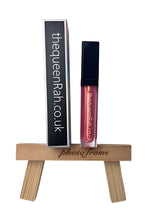 Load image into Gallery viewer, Lip gloss - LED lights & mirror