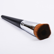 Load image into Gallery viewer, Multi-purpose foundation brush