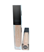 Load image into Gallery viewer, Lip gloss - LED lights & mirror